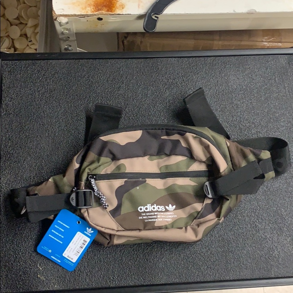Adidas Fanny Pack / Crossbody Bag Camo